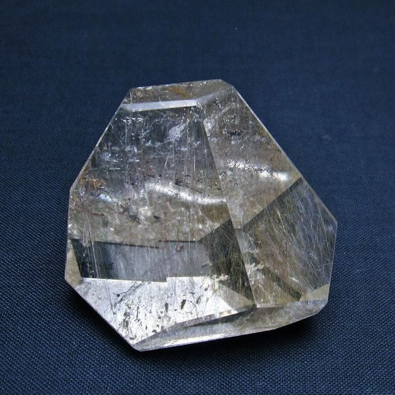 プラチナルチル 原石[T725-2699]