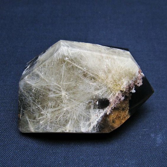 プラチナルチル 原石[T725-2701]