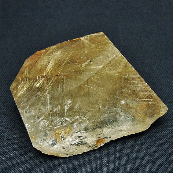 プラチナルチル 原石[T725-2721]