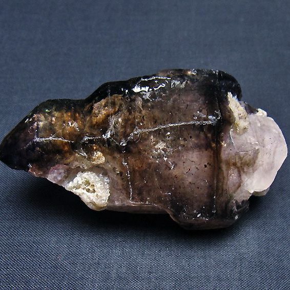 スーパーセブン 原石 [t73-2322]