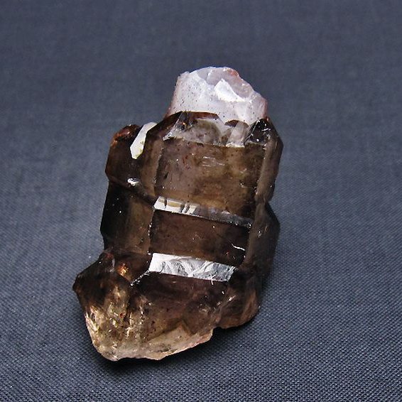 スーパーセブン 原石 [t73-2341]