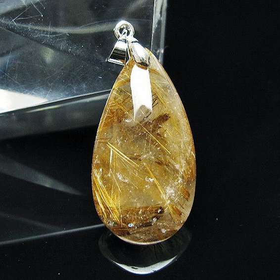 ゴールドタイチンルチル ペンダント [T741-2191]