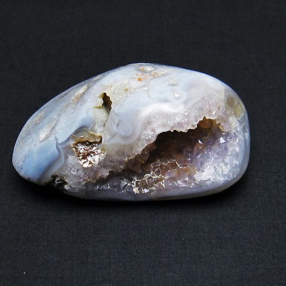 ウルグアイ産 アゲート水晶ドーム[T757-1581]