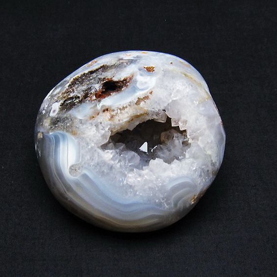 ウルグアイ産  アゲート水晶ドーム[T757-1641]