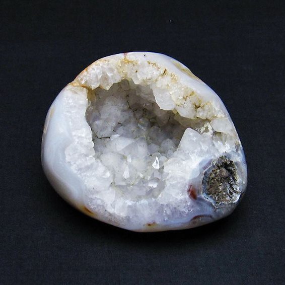 ウルグアイ産  アゲート水晶ドーム[T757-1689]