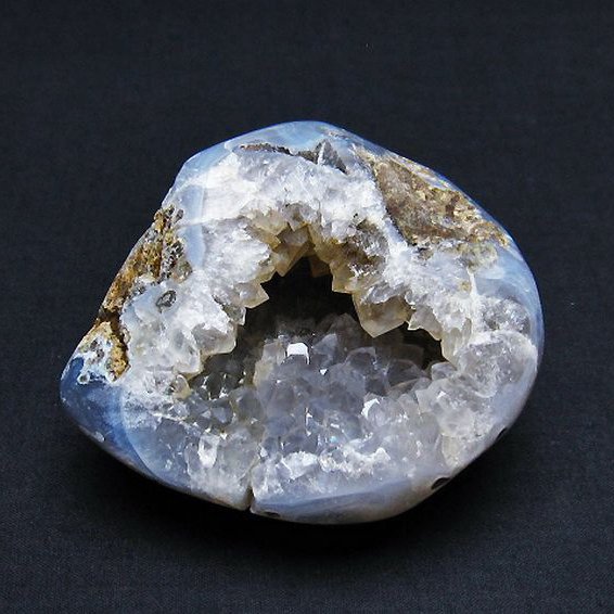 ウルグアイ産  アゲート水晶ドーム[T757-1696]