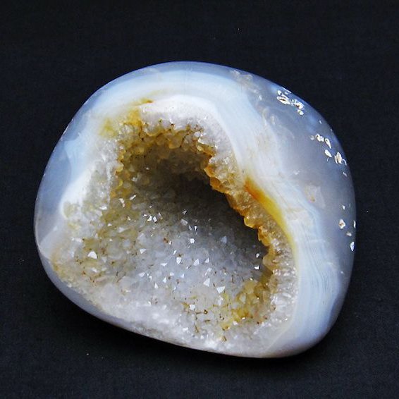 ウルグアイ産  アゲート水晶ドーム[T757-1699]