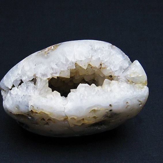 ウルグアイ産 アゲート水晶ドーム[T757-1734]