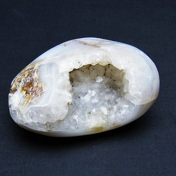 ウルグアイ産  アゲート水晶ドーム[T757-1799]