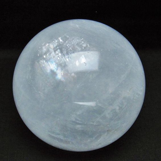 1.1Kg 虹入り カルサイト 丸玉 90mm [T758-2089]
