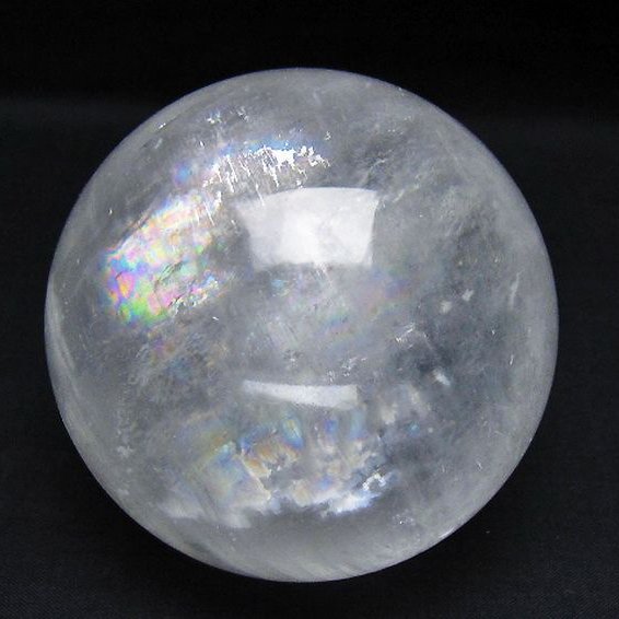 虹入り カルサイト 丸玉 84mm [t758-2409]