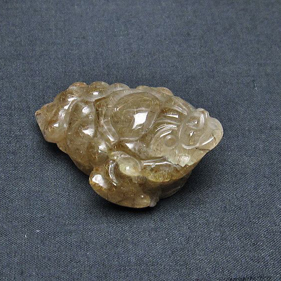 金針ルチルクォーツ 金蟾  置物[T801-432]