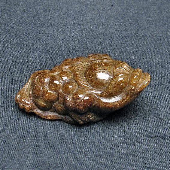 金針ルチルクォーツ 金蟾  置物[T801-487]