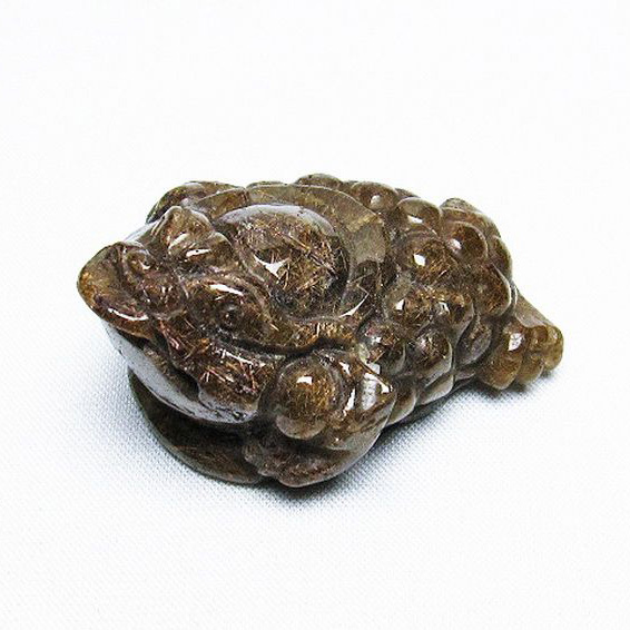 ルチルクォーツ（金針ルチル水晶） 金蟾  置物[T801-503]