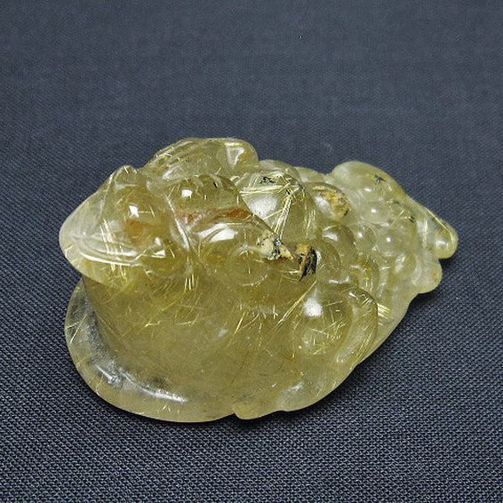 ゴールドタイチンルチル金蟾 置物 [t801-641]