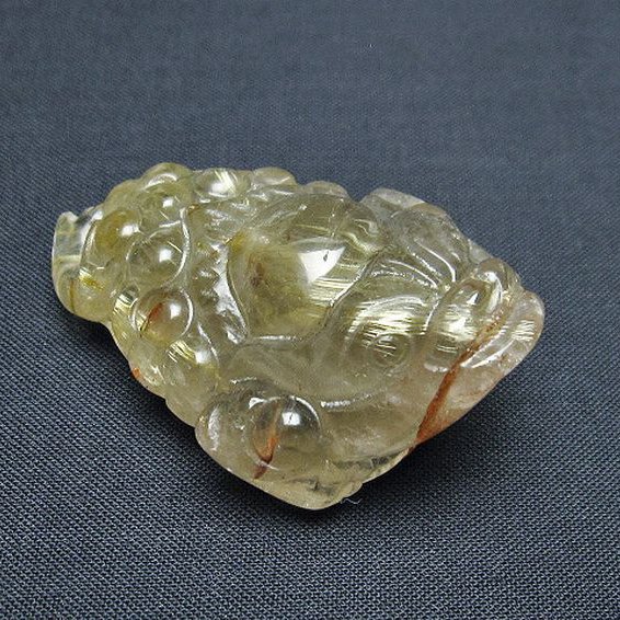 ゴールドタイチンルチル金蟾 置物 [t801-647]