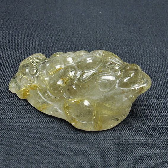 ゴールドタイチンルチル金蟾 置物 [t801-697]