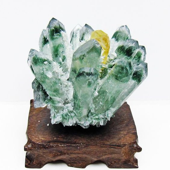 緑水晶 グリーンクォーツ クラスター [t802-5808]