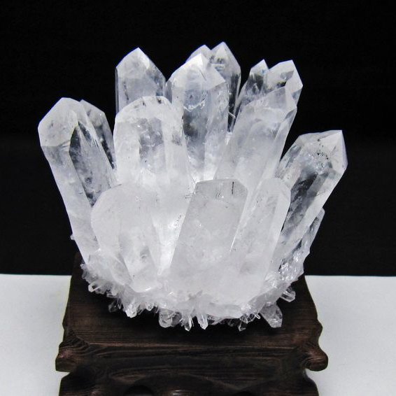 クリスタル 水晶クラスター  [t802-6437]