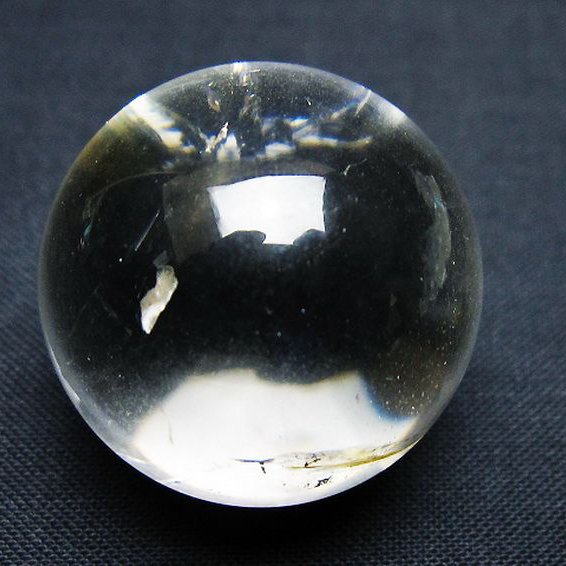 ヒマラヤ水晶 丸玉 28mm [t91-9179]