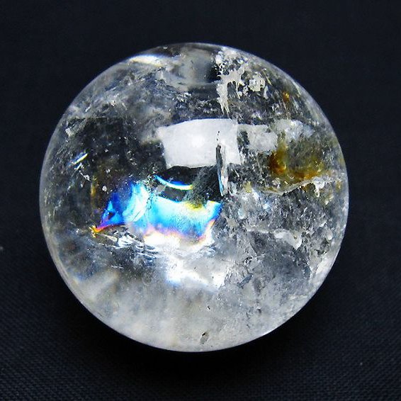 虹入り ヒマラヤ水晶 丸玉 36mm [t91-9247]
