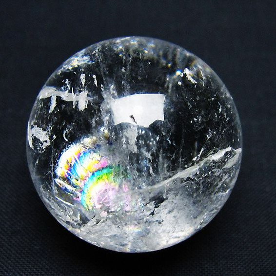 虹入り ヒマラヤ水晶 丸玉 33mm [t91-9256]