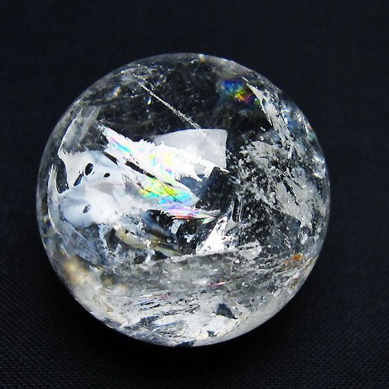 虹入り ヒマラヤ水晶 丸玉 32mm [t91-9268]