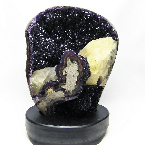 4.5Kg ウルグアイ産 アメジストクラスター カルサイト共生 台座付き[T95-10830]