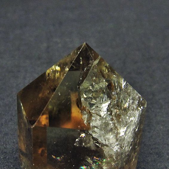 虹入り シトリン水晶 六角柱[T98-1538]