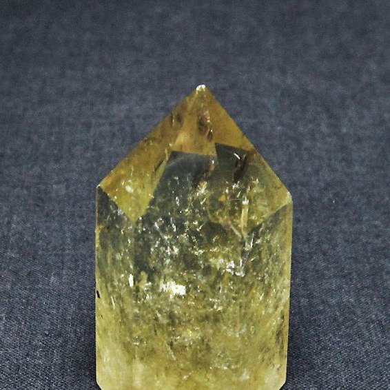 虹入り シトリン水晶 六角柱 [t98-1945]