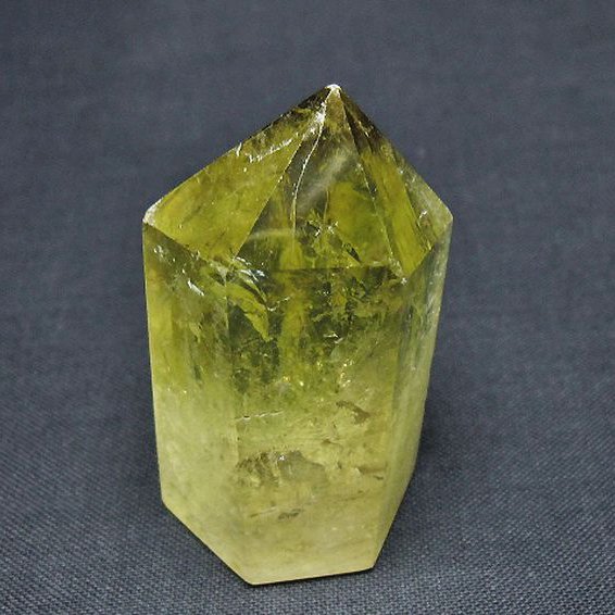虹入り シトリン水晶 六角柱 [t98-2234]