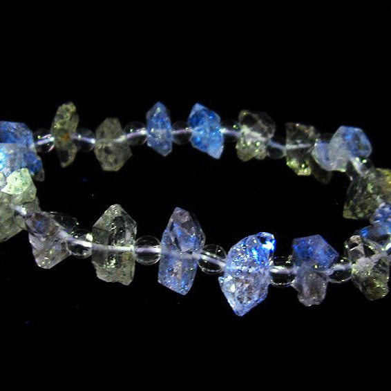 オイルインクォーツ （石油入り 水晶）  ブレスレット  パキスタン産 [T99-5628]