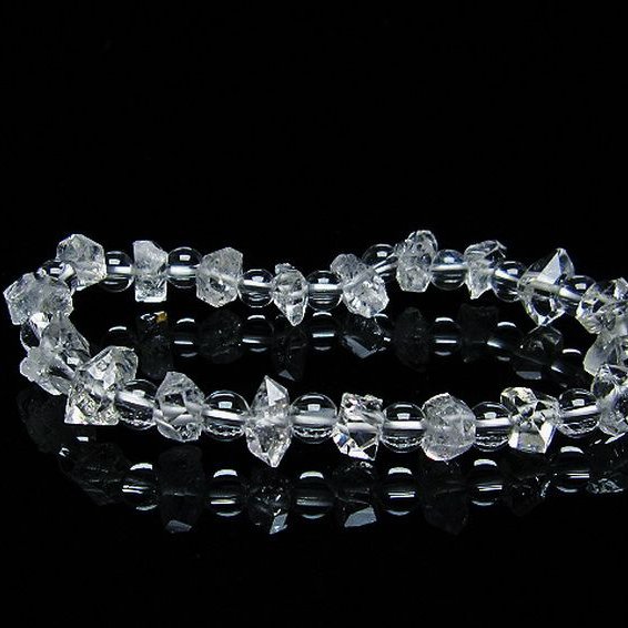 オイルインクォーツ （石油入り 水晶）  ブレスレット  パキスタン産 [T99-5700]