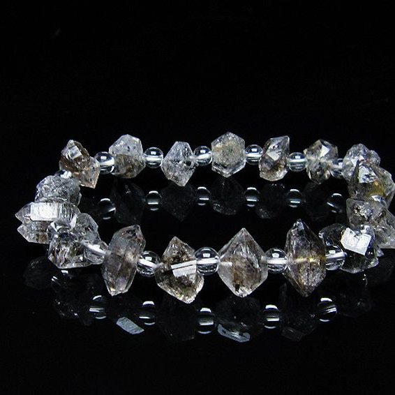 オイルインクォーツ （石油入り 水晶）  ブレスレット  パキスタン産 [T99-5773]