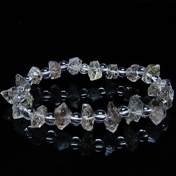 オイルインクォーツ （石油入り 水晶）  ブレスレット  パキスタン産 [T99-5802]