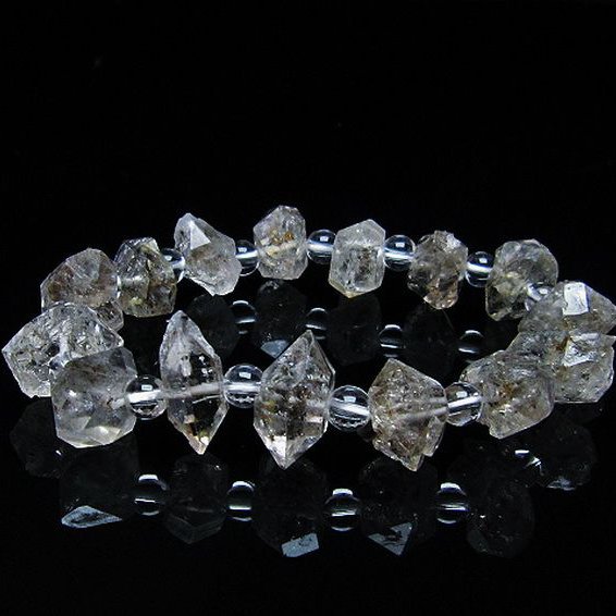 オイルインクォーツ （石油入り 水晶）  ブレスレット  パキスタン産 [T99-5818]