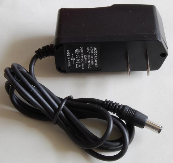 5V/1Aスイッチング安定電源(AC:100-240V, プラグ2.1mmφ)