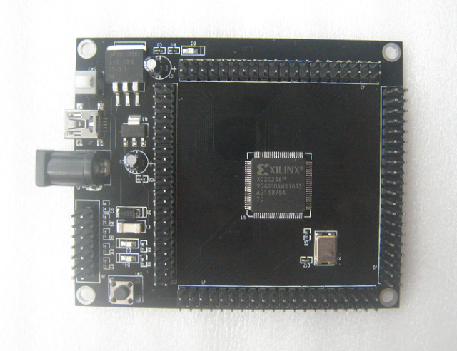 Xilinx CoolRunner-IIシリーズCPLD XC2C256開発ボード