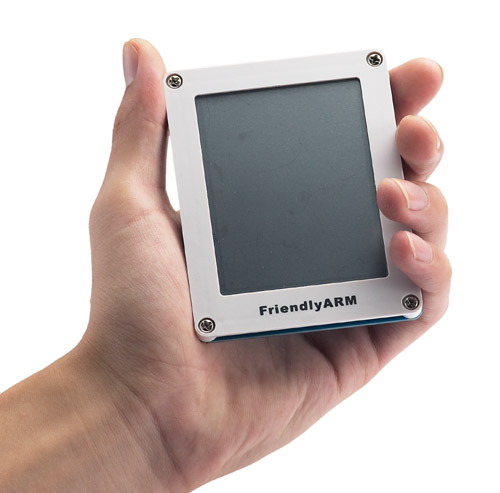 タッチパネル付き3.5”TFT液晶