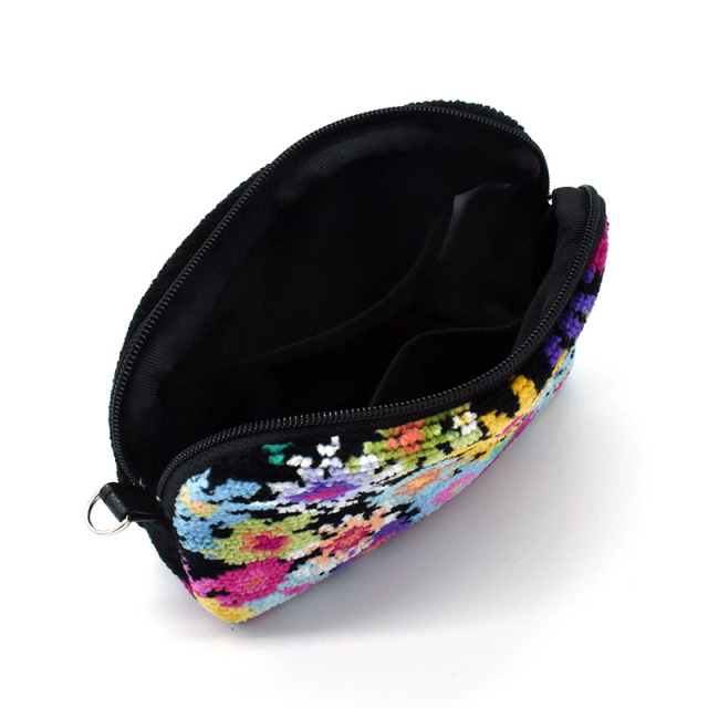 アンナ　ミニポーチ