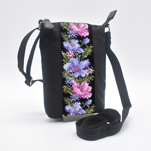 サコッシュとハンカチのお得なセット