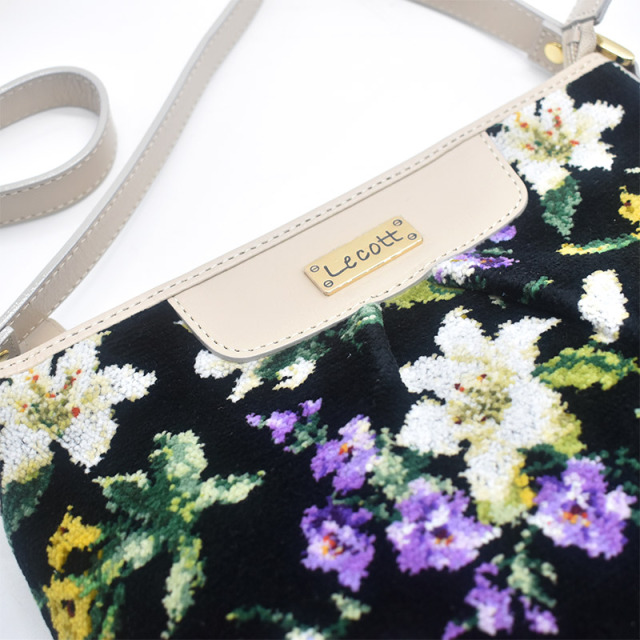 2026年 福袋 Cセット Happy Bag ショルダーバッグ ユリ柄