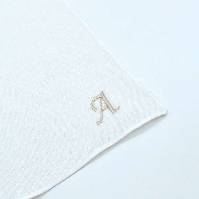 810-5111 リネンラヴィ イニシャル　リネンハンカチ ゴールド