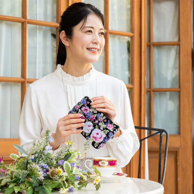 214-74-03 クララ フラットポーチ