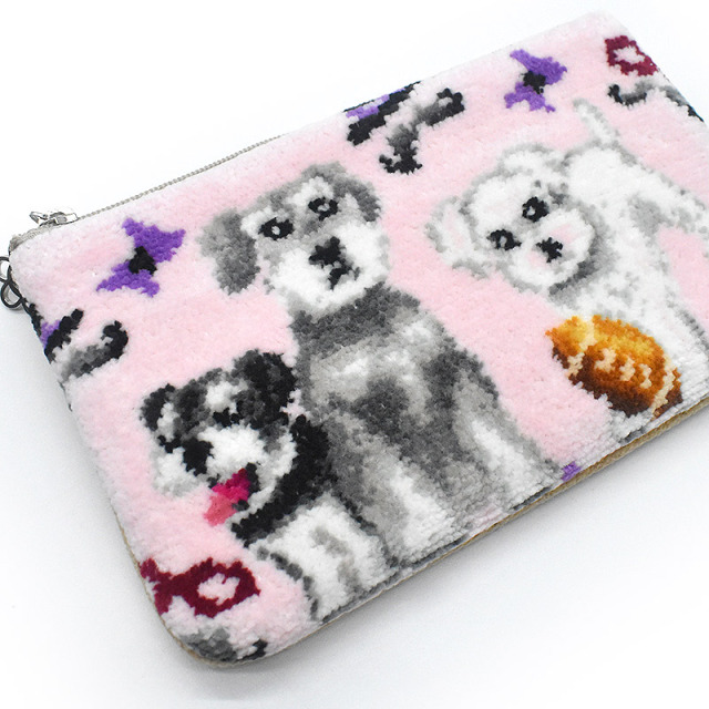 dc74003 犬柄 フラットポーチ