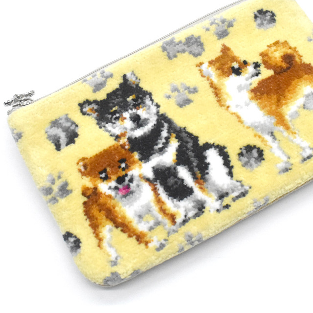 dc74003 犬柄 フラットポーチ