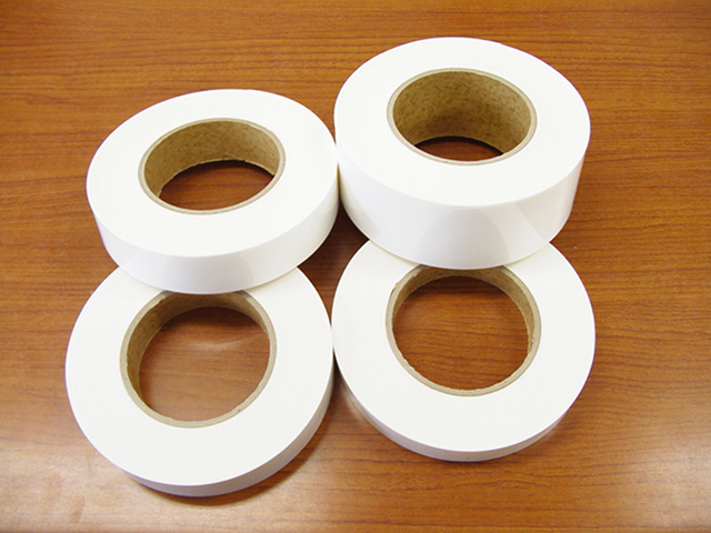 カットクロス 片面 ナチュラル 100mm×20m 片面テープ。18個入 楽天市場】手で切れる薄型片面粘着マグネットテープ 1.8cm×長さ