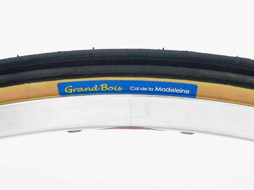 グランボア　コルデマドレーヌ　 700×23C (23-622)