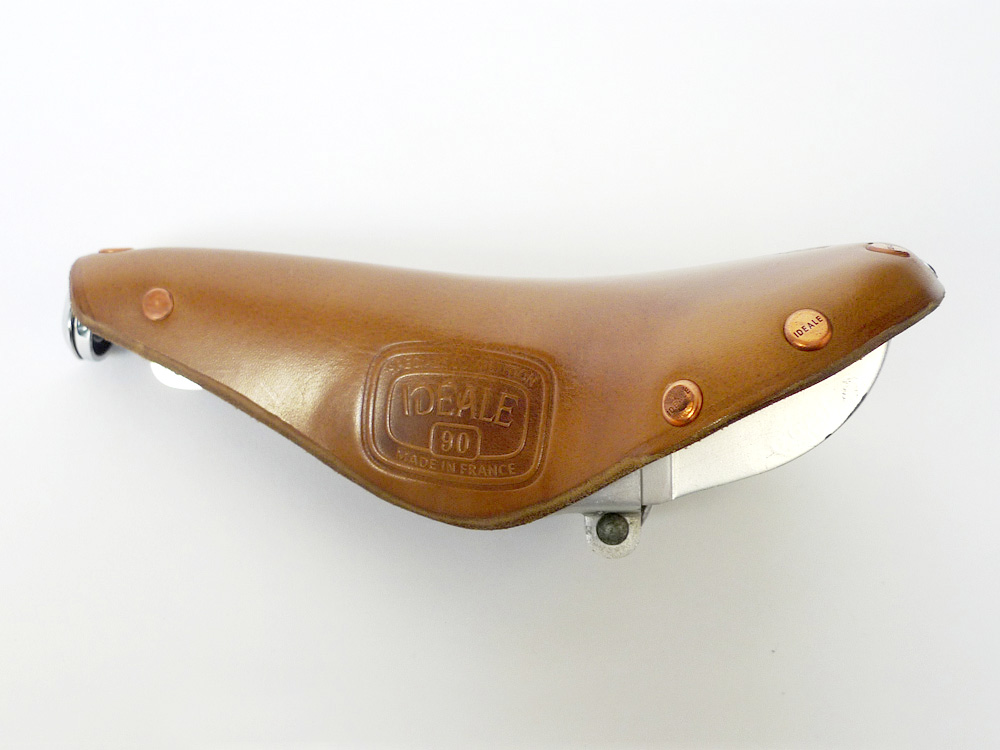 イデアル　サドル　90  革張替え