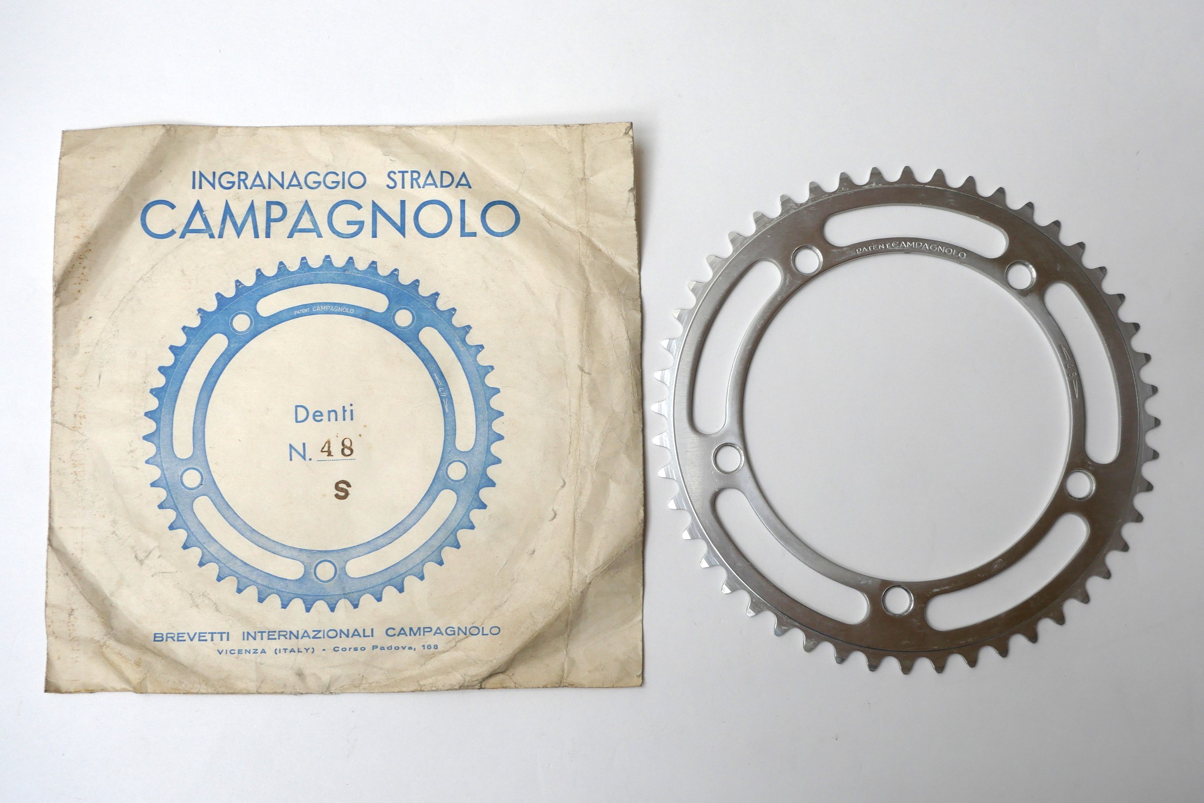 カンパニョロ　チェンリング　レコード　48T　袋入　新品